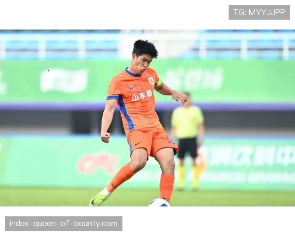 泰山边路爆点谢文能红牌停赛 彭啸国字号受伤出战大连成疑